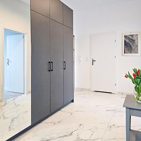 Visit Baltic - Platan Tower Grey Apartment Swinoujscie Luaran gambar