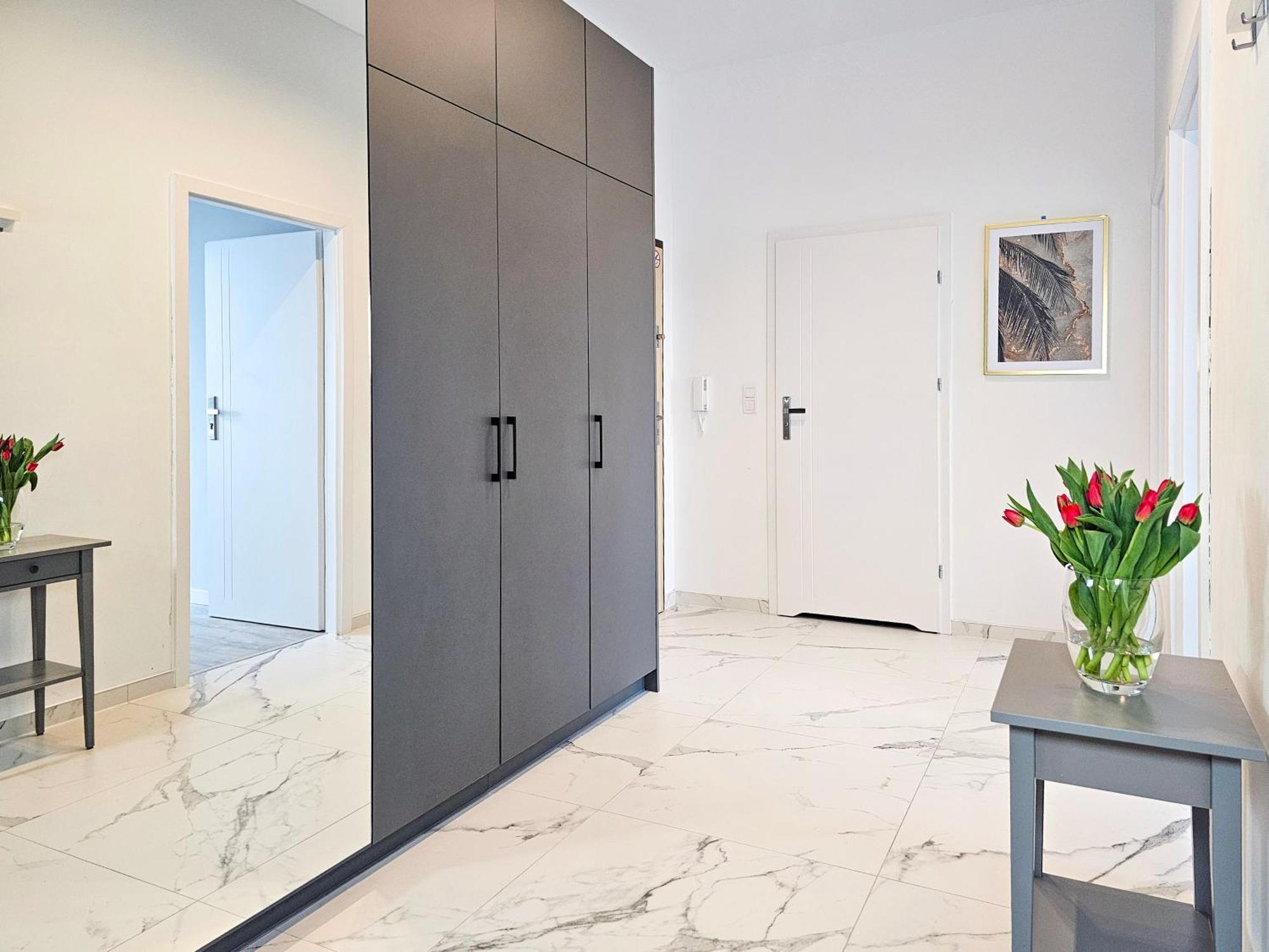 Visit Baltic - Platan Tower Grey Apartment Swinoujscie Luaran gambar